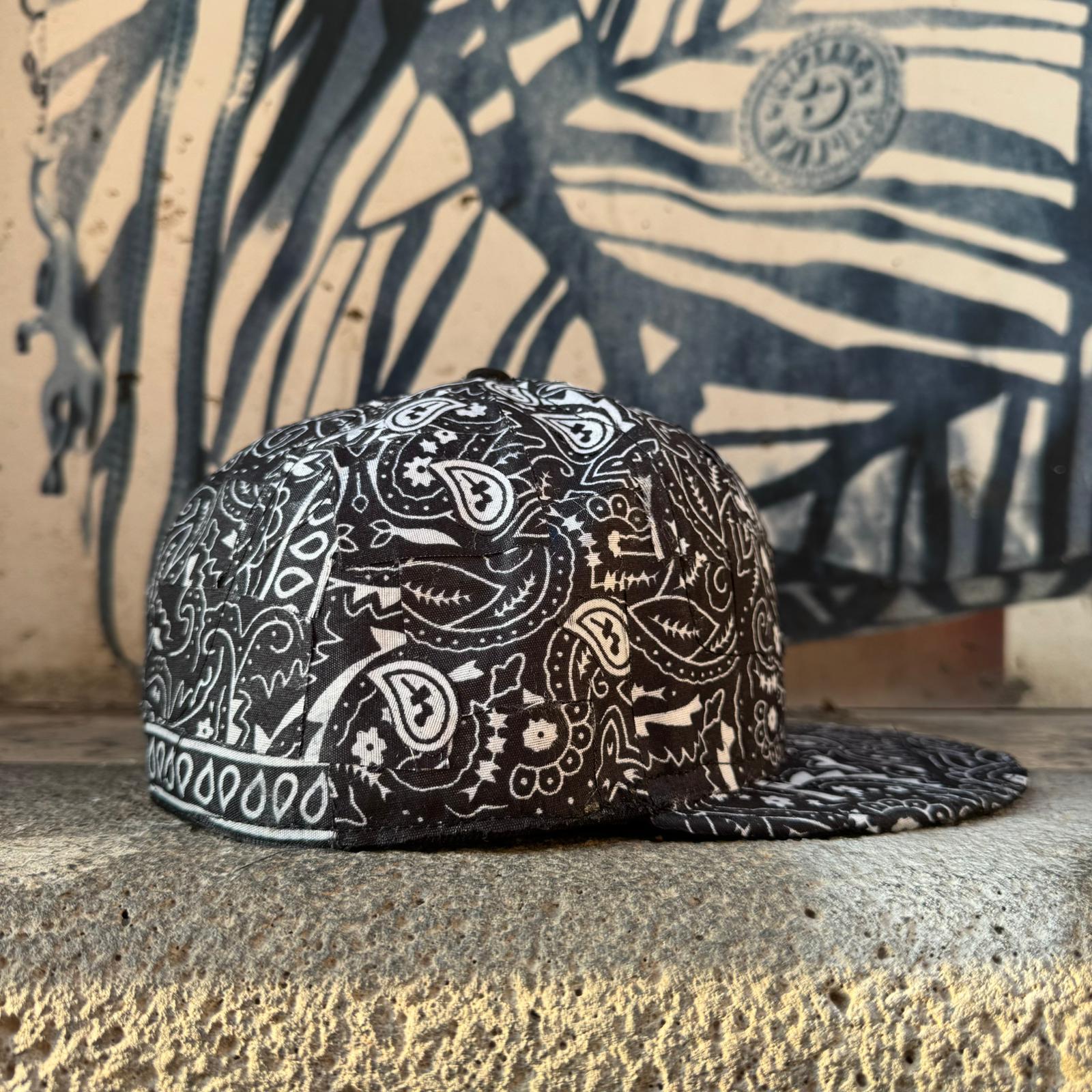 CAP CUSTOM NEW ERA BANDANA WRAP BLACK
