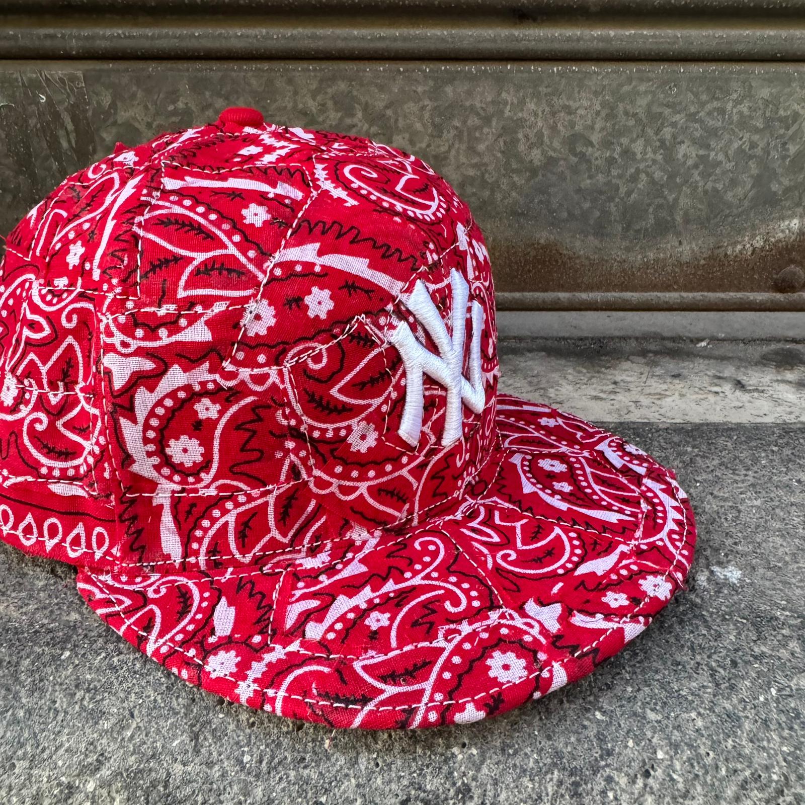 CAP CUSTOM NEW ERA BANDANA WRAP RED