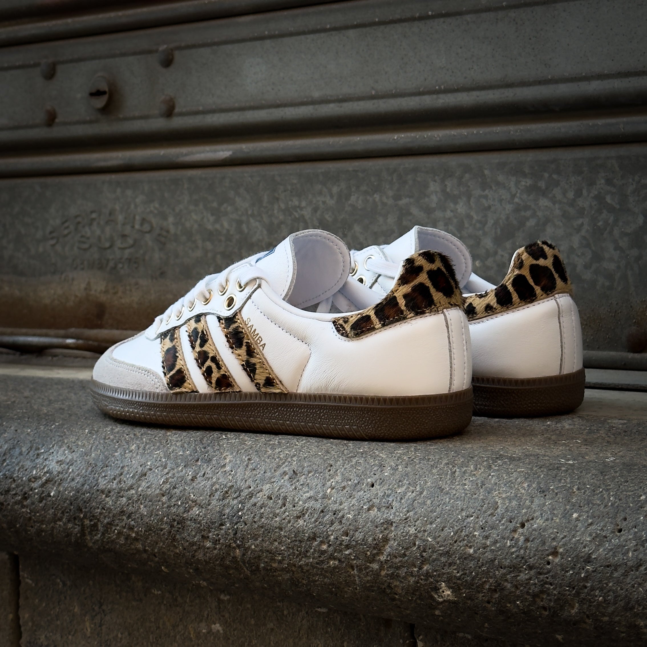 ADIDAS ADIDAS SAMBASAVAGE