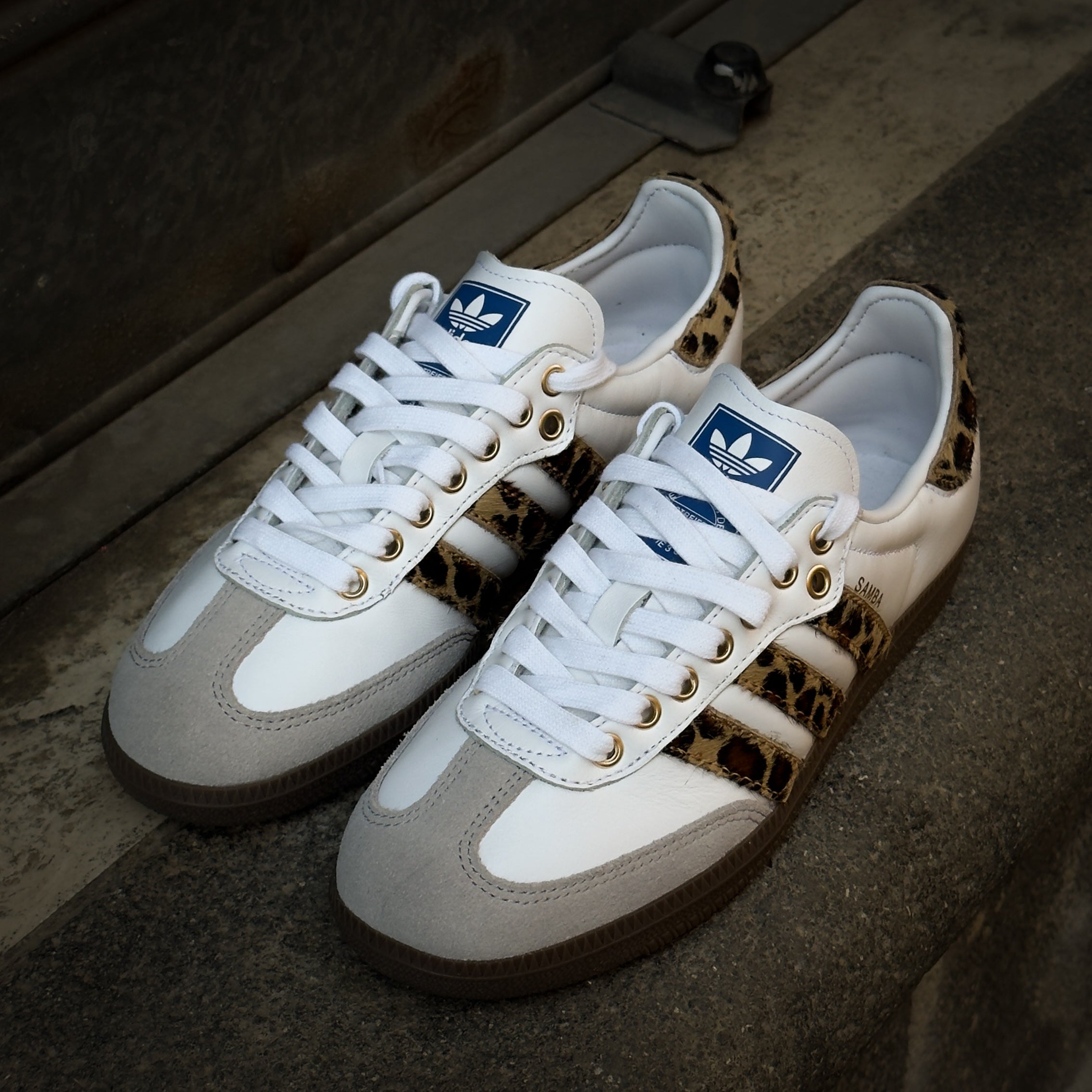 ADIDAS ADIDAS SAMBASAVAGE