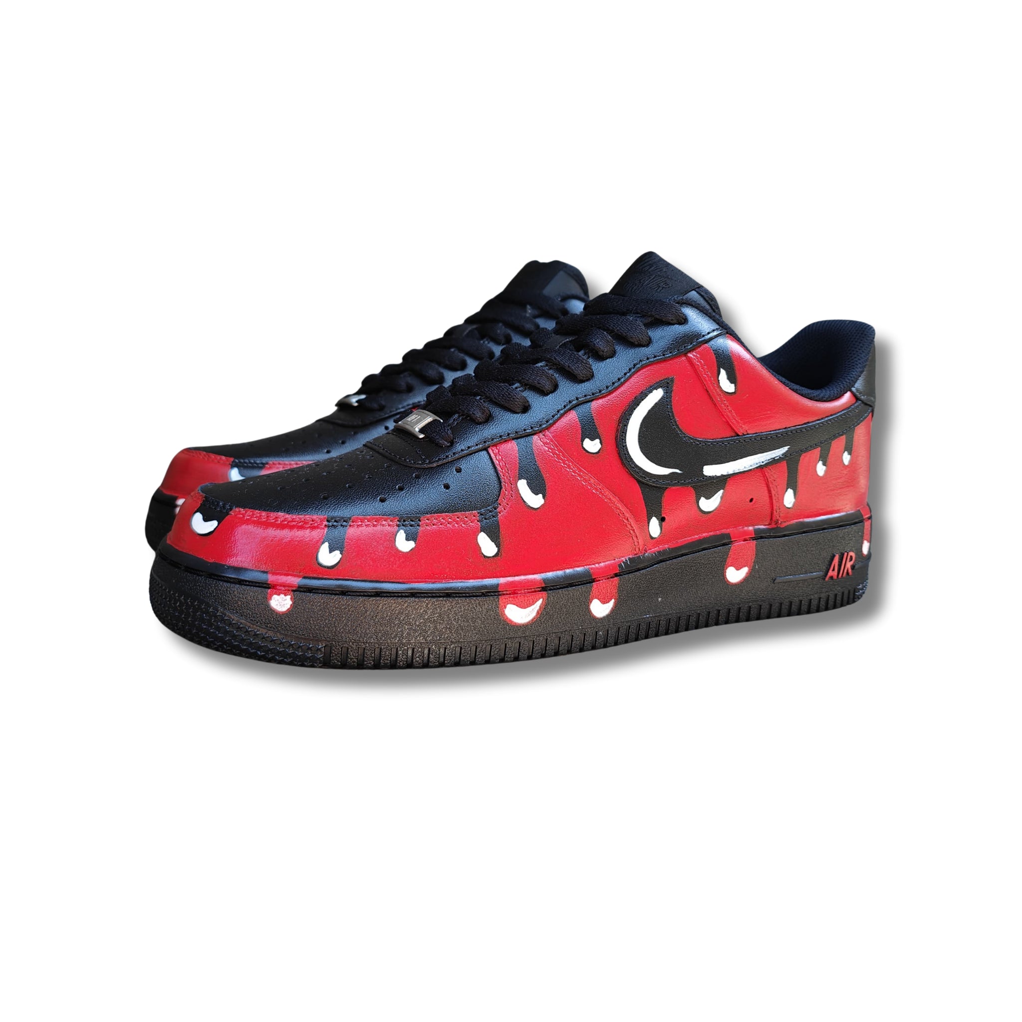 Snezed NIKE AIR FORCEROPE RED VENOM