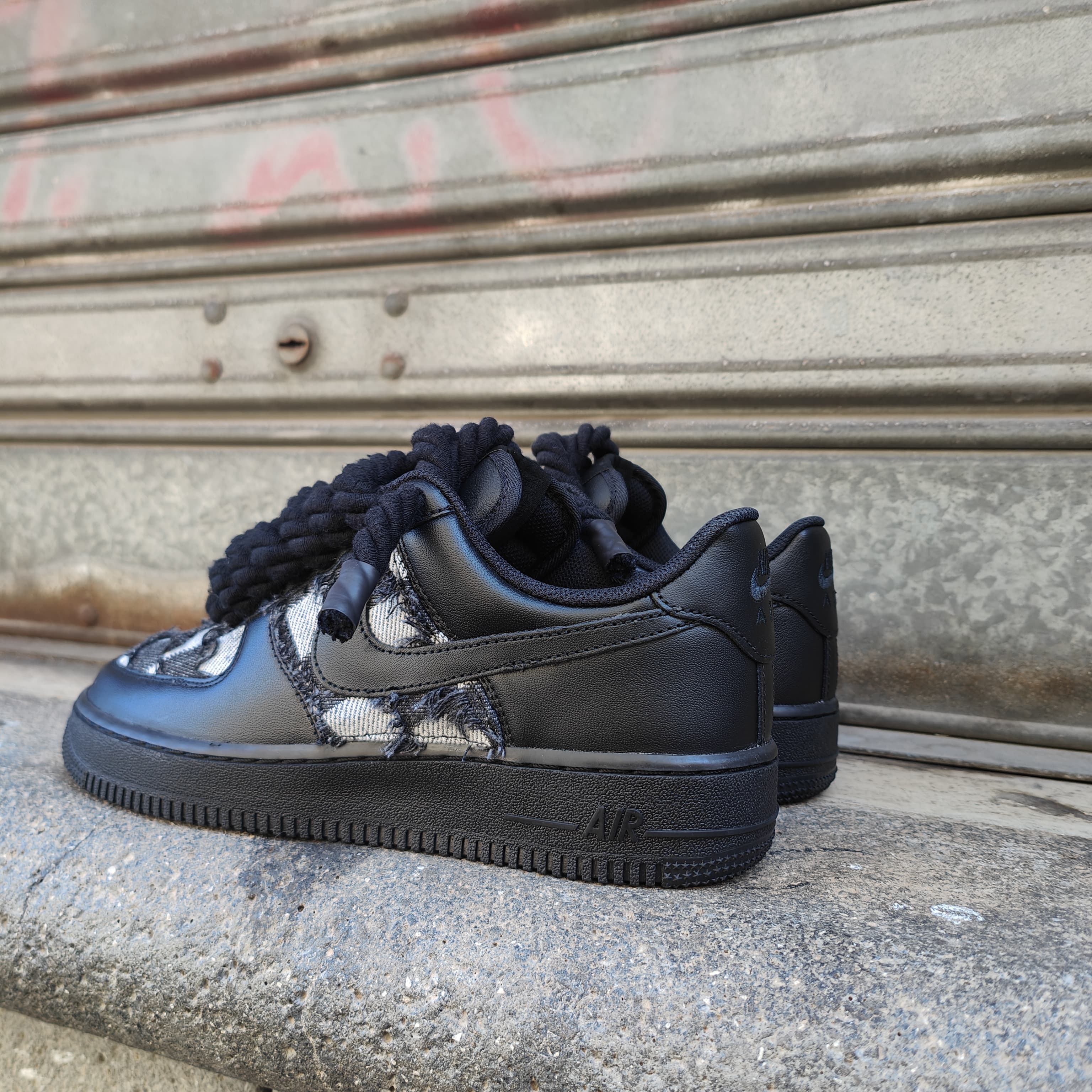 Snezed NIKE AIR FORCE ROPENIGHT PATCH DENIM