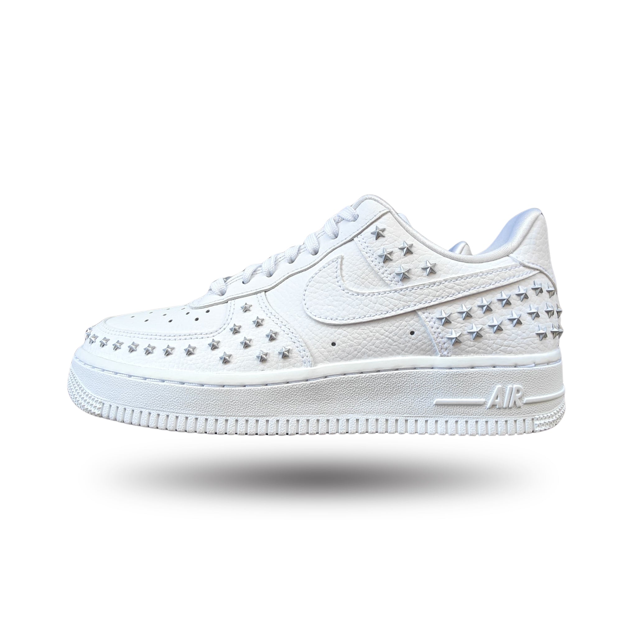 NIKE AR0639-100