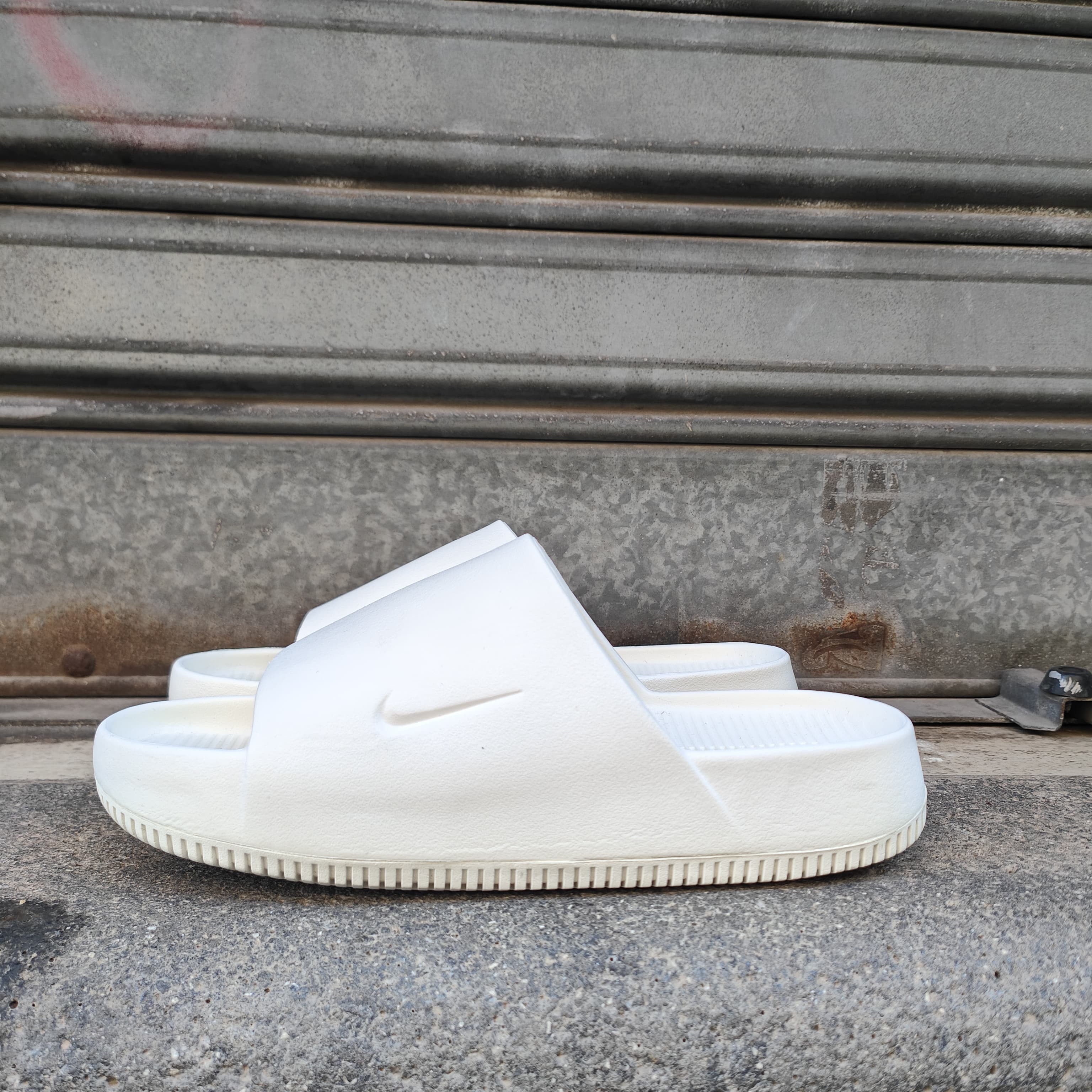 NIKE FD4116-100
