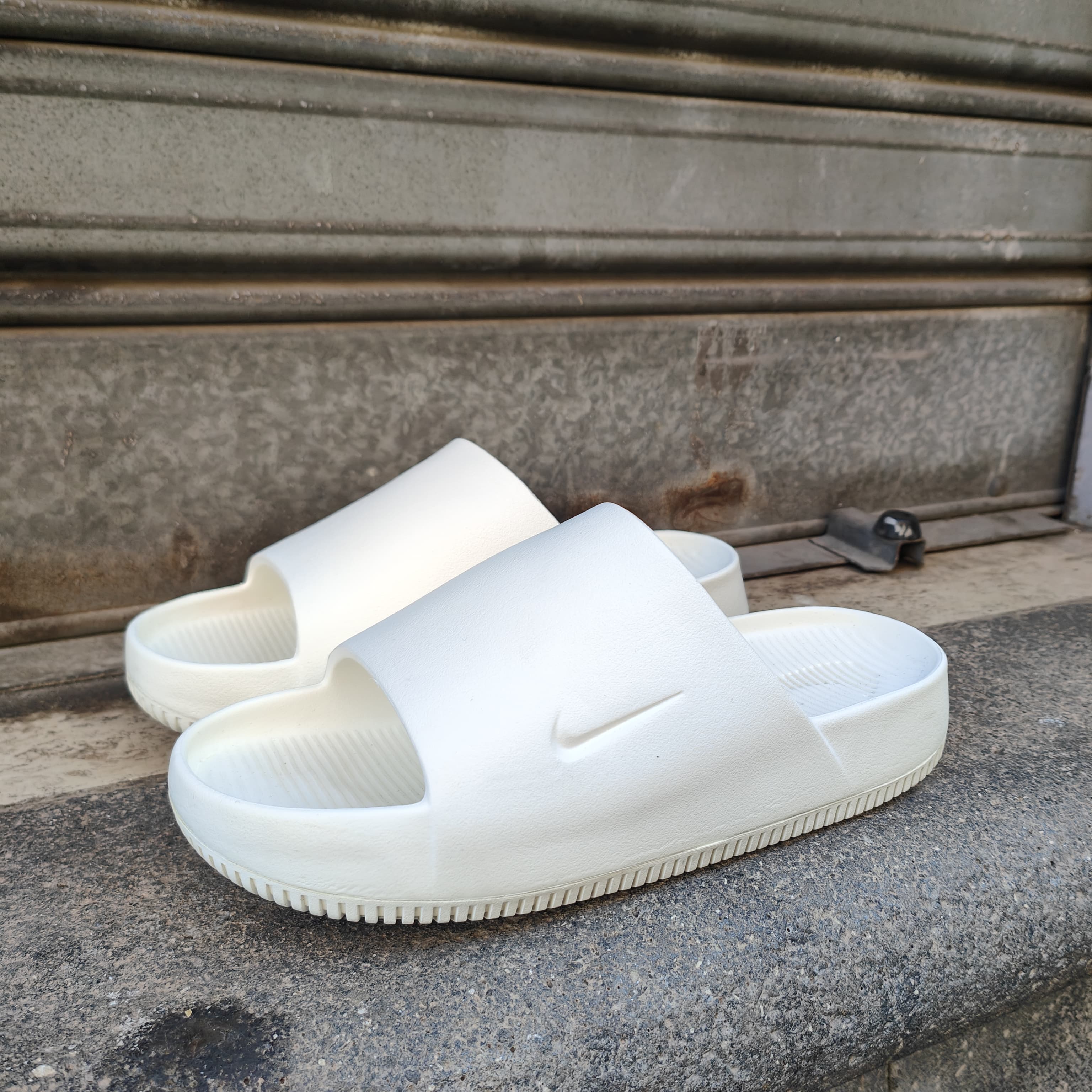NIKE FD4116-100