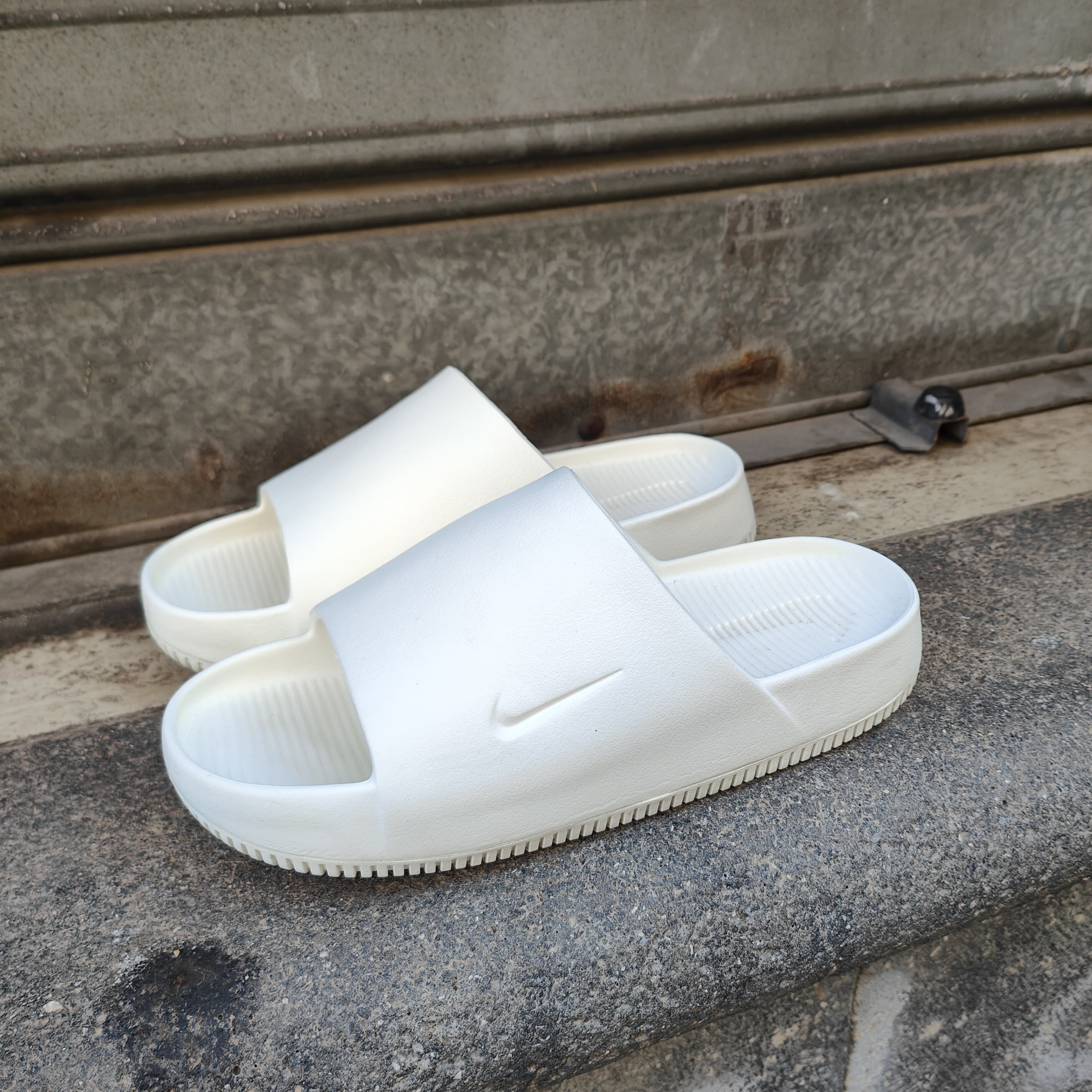 NIKE FD4116-100