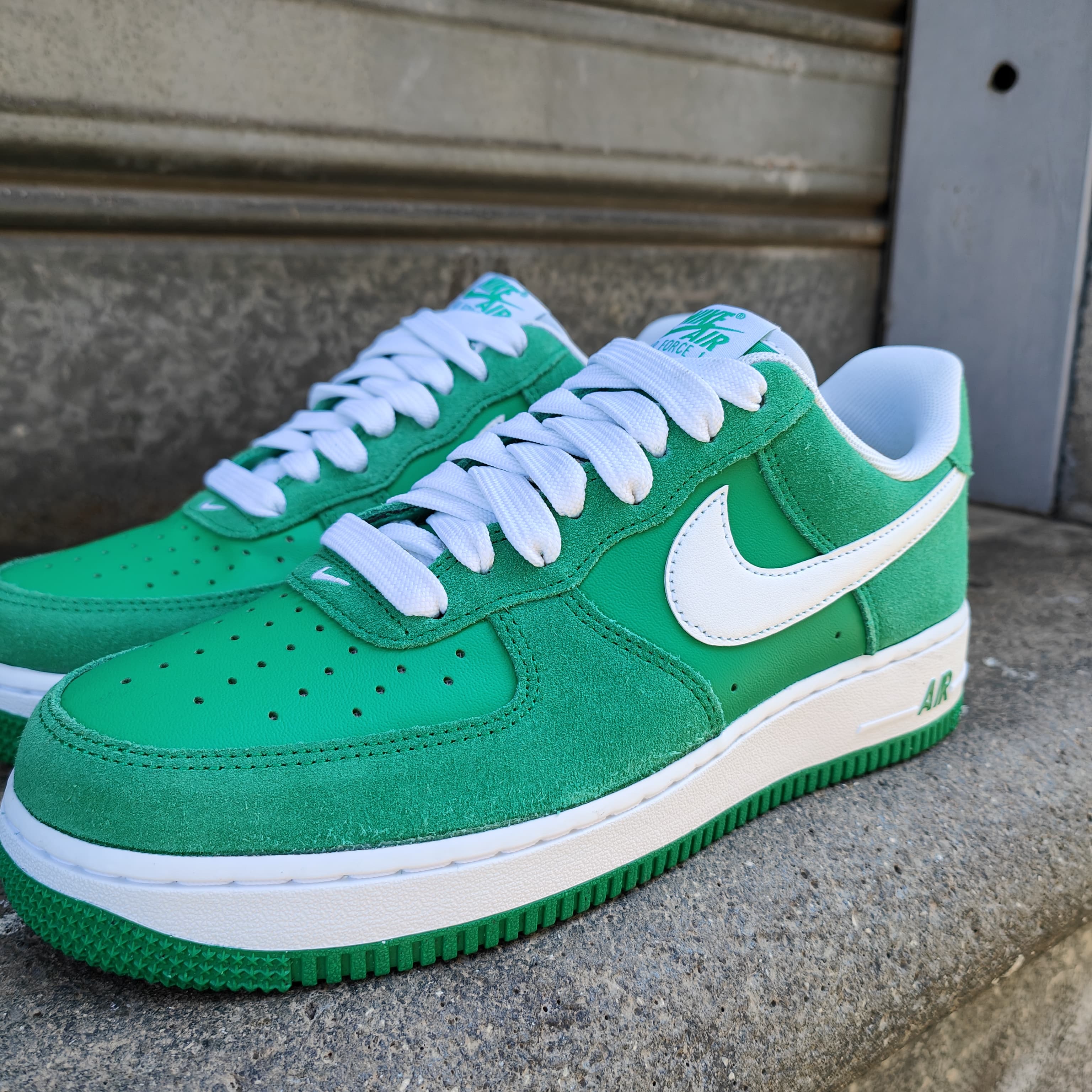 NIKE IB6388-300