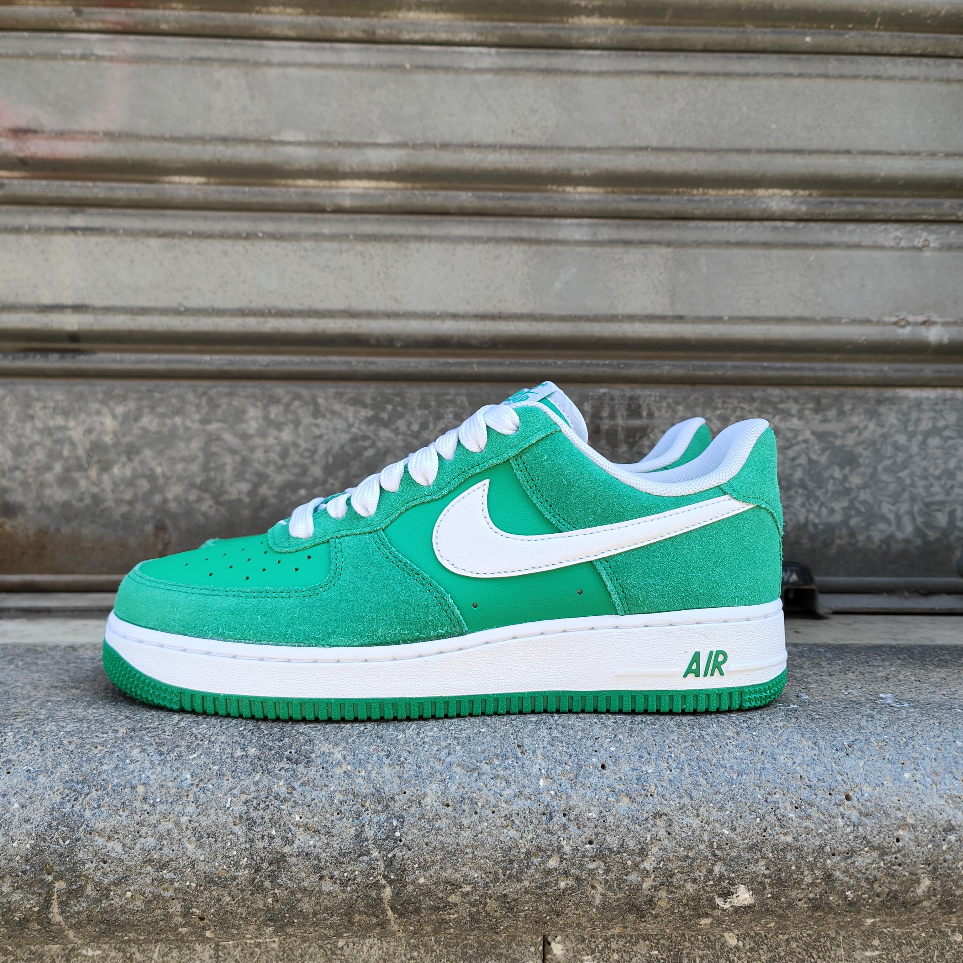 NIKE IB6388-300