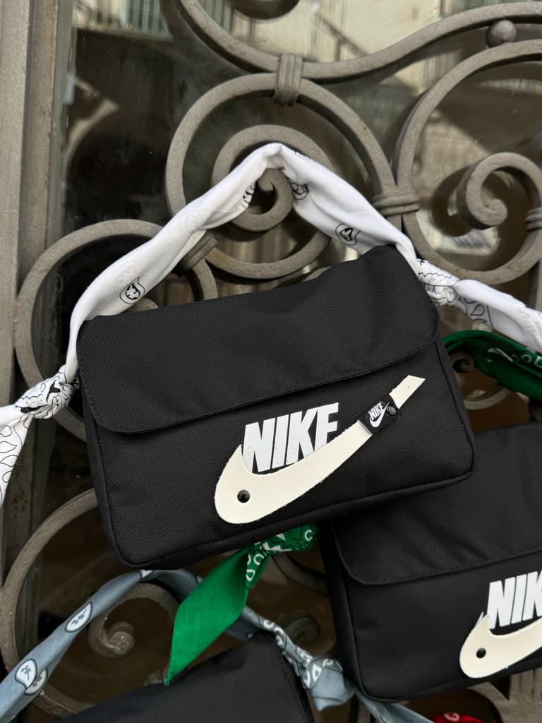 Swoosh bag