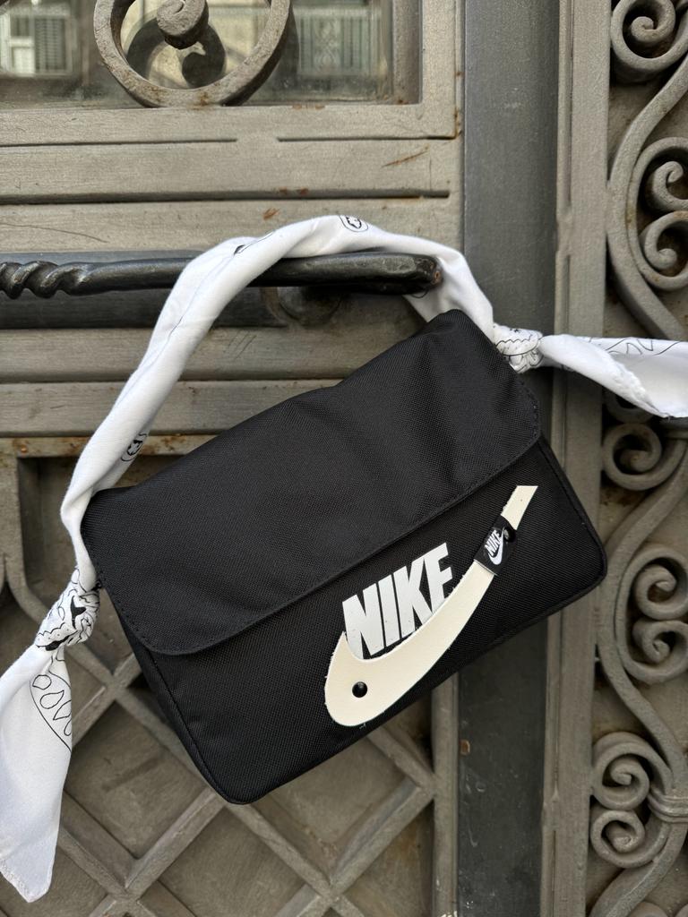 Swoosh bag